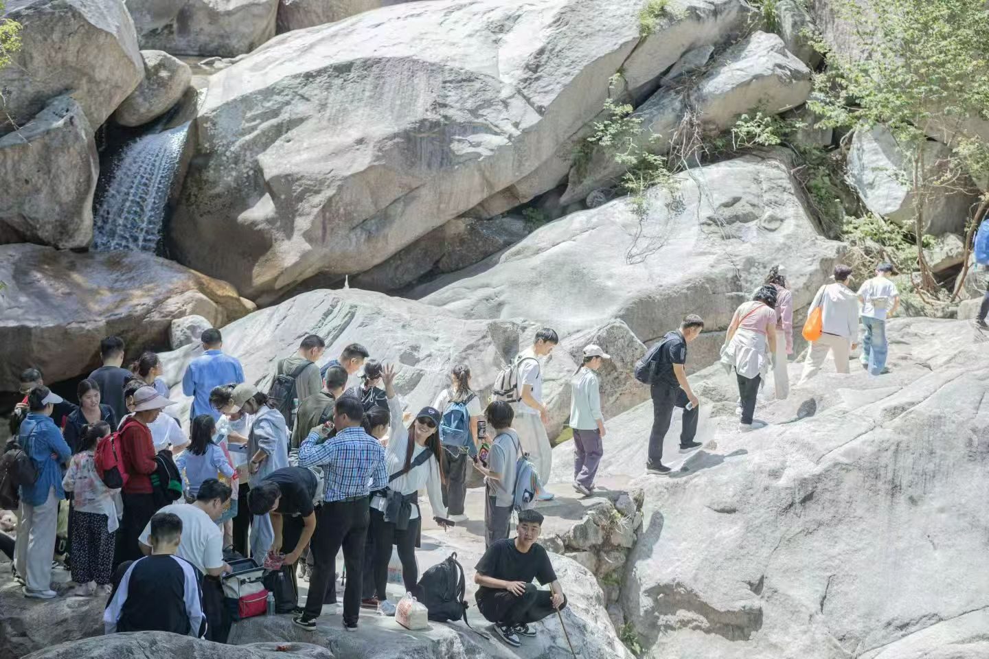 叁象老友记 · 春日徒步溯溪实拍3